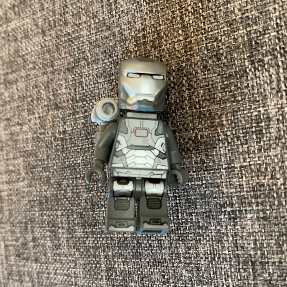 Lego War Machine Minifigure